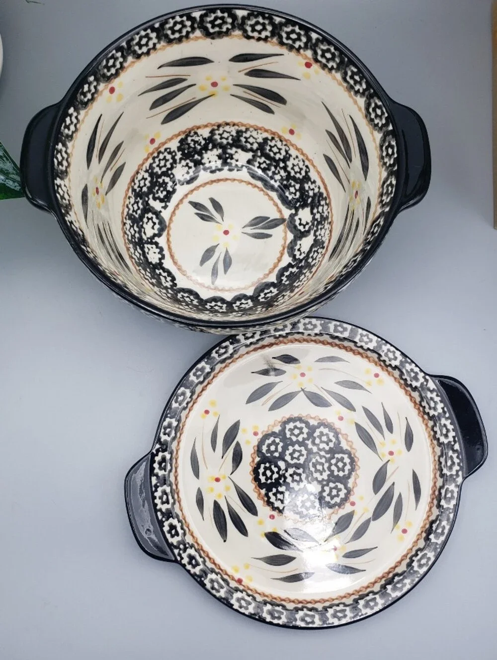 Temptations Ceramic Bowl w/Lid/Plate - Old World Black 1.5 Quart Size Vintage